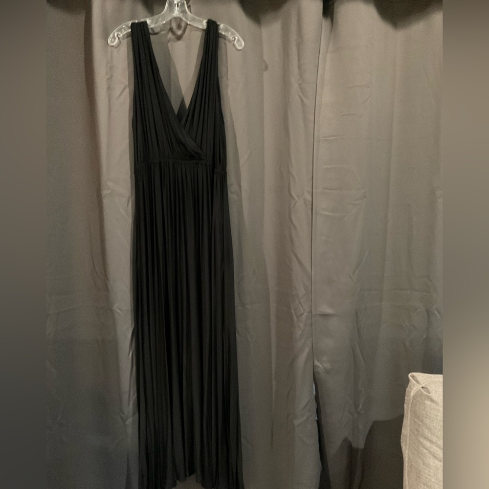 Elegant Black Maxi Dress